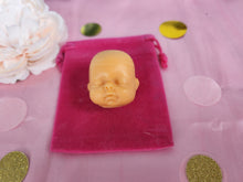 Load image into Gallery viewer, 3d baby heads Little Insults Candle Co
