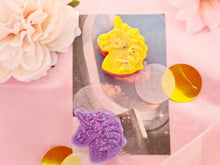 Load image into Gallery viewer, Unicorn Heads Little Insults Candle Co
